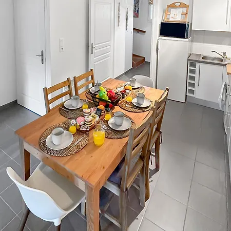 Un Temps Pour Nous - Downtown House Near